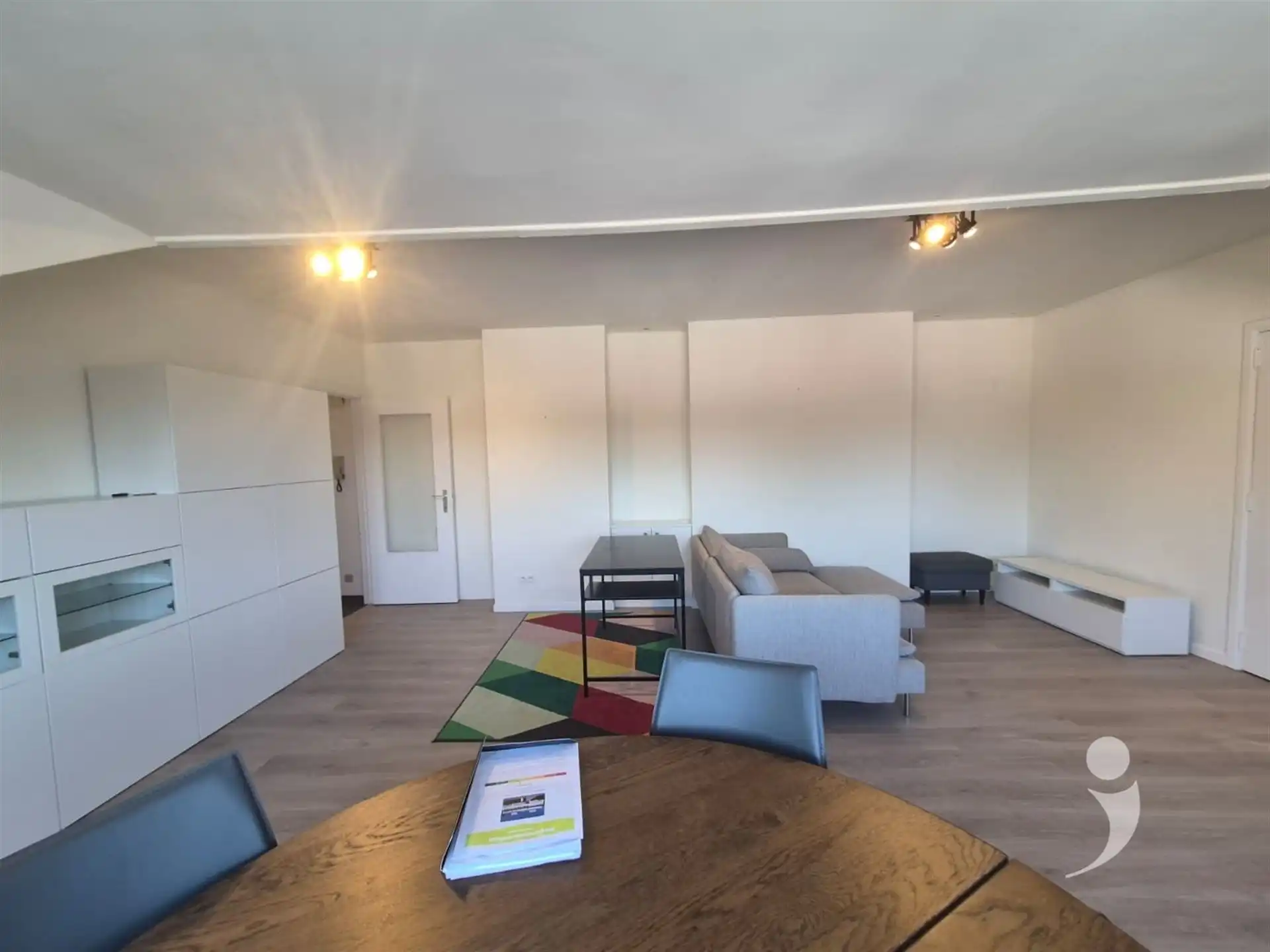 Bemeubeld appartement foto 4