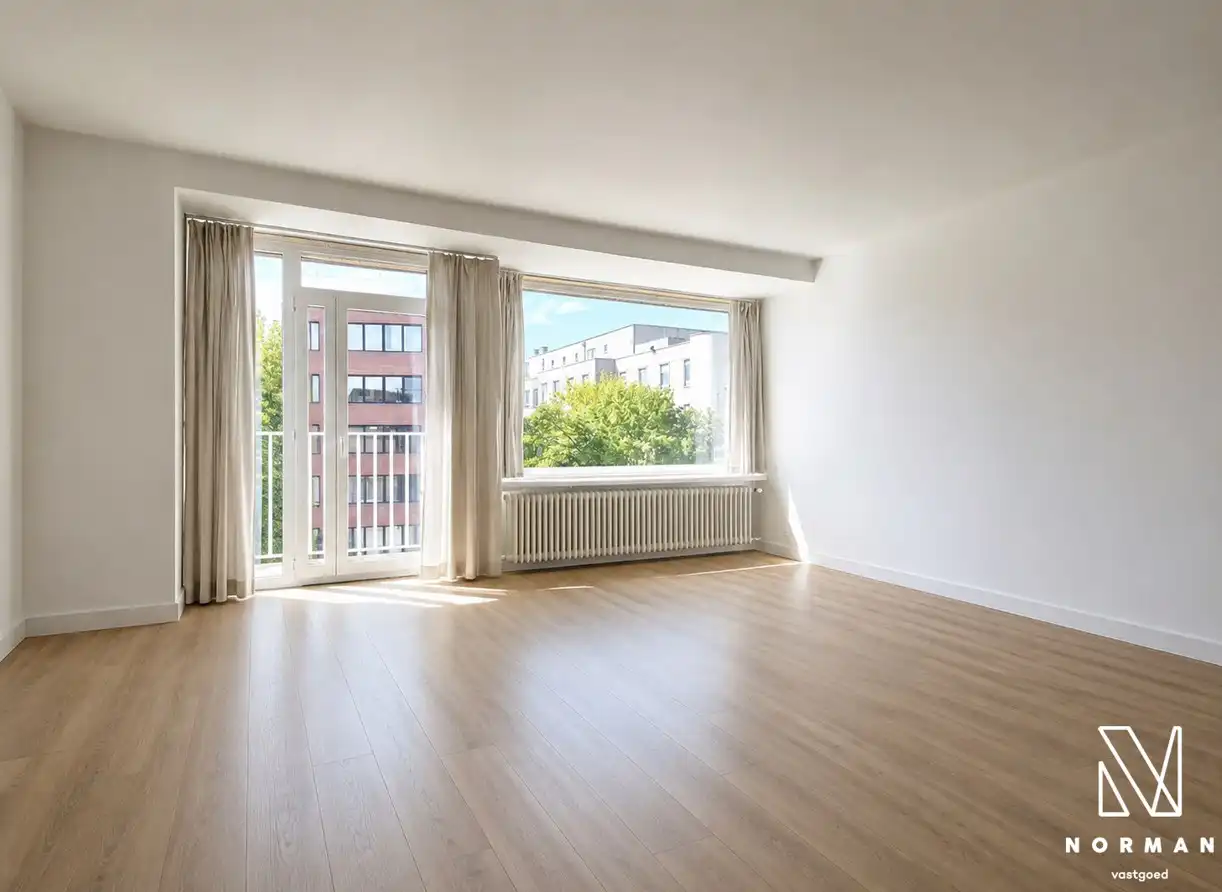 Instapklaar 2-slaapkamerappartement (EPC B) op wandelafstand van Kortrijk-centrum! foto {{pictureIndex}}