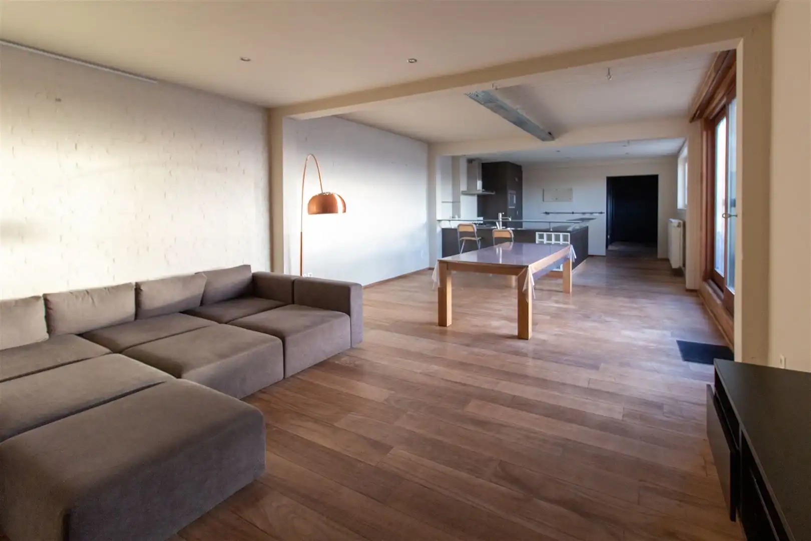 Appartement foto {{pictureIndex}}