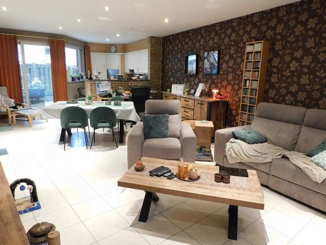 Prachtig gelijkvloers appartement in het centrum met garage   foto 4