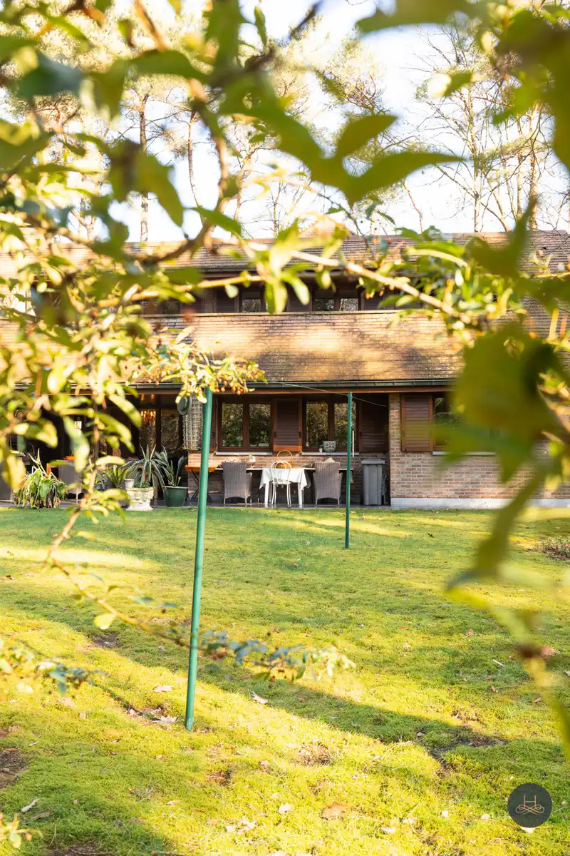 Statige villa op 3.014m² midden in het groen foto 27