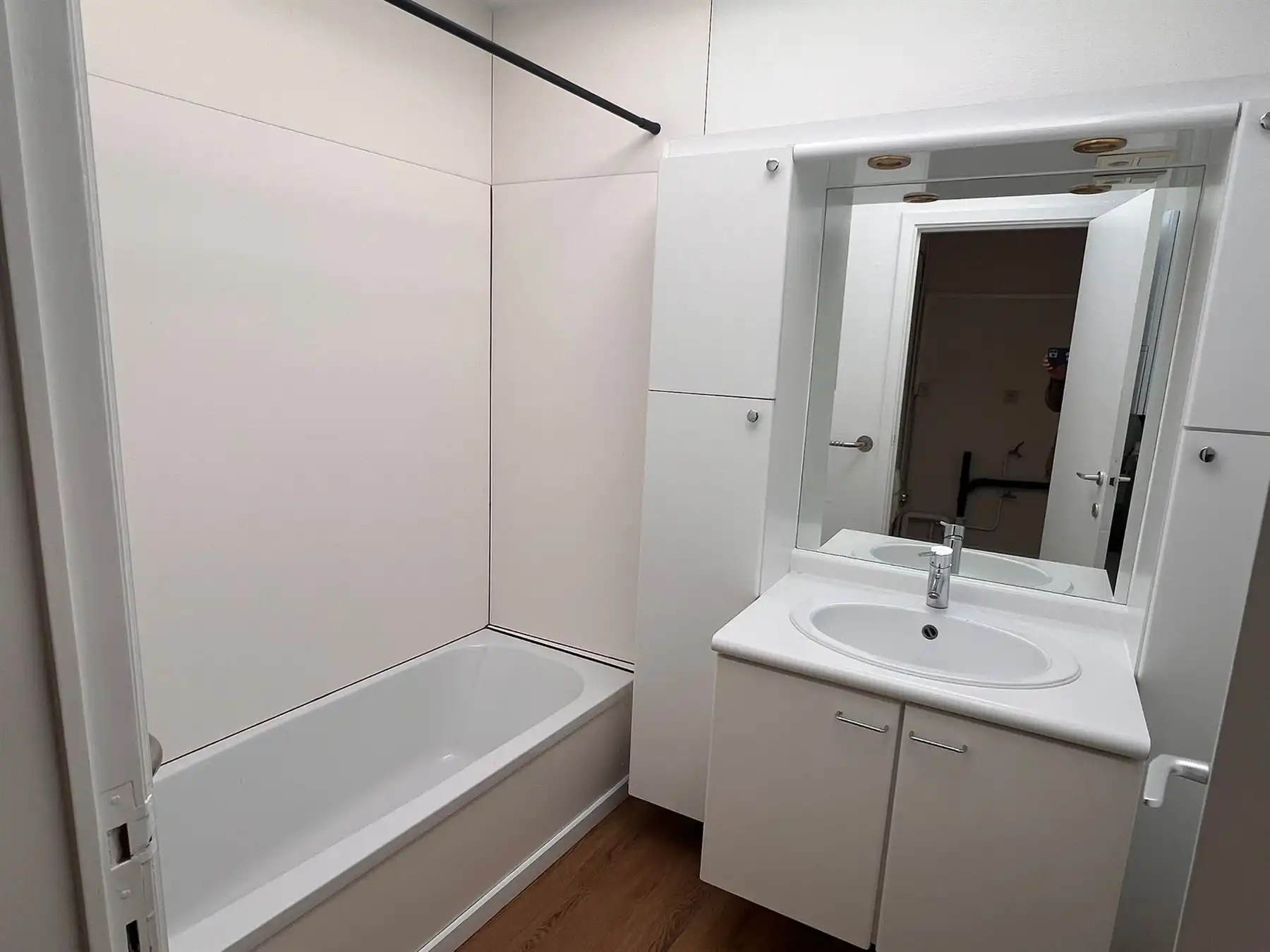 Gerenoveerde woning met 2 slaapkamers en tuin foto 4