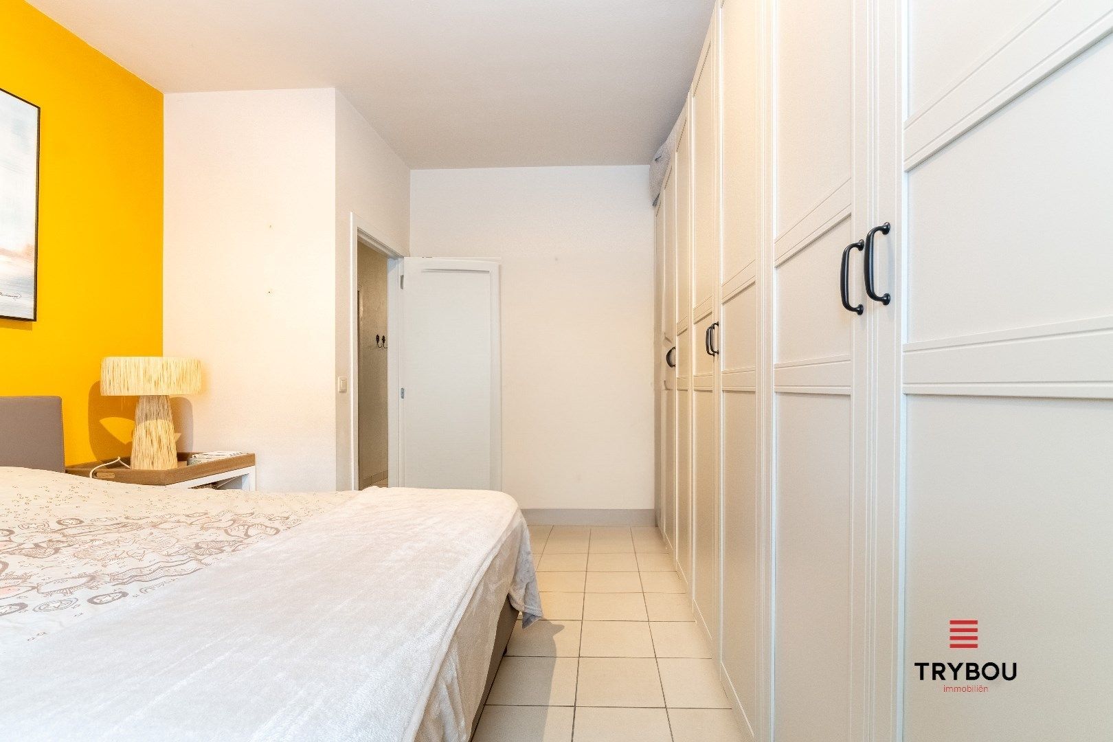 Ruim, instapklaar appartement met garage te koop in Langemark-Poelkapelle foto 14