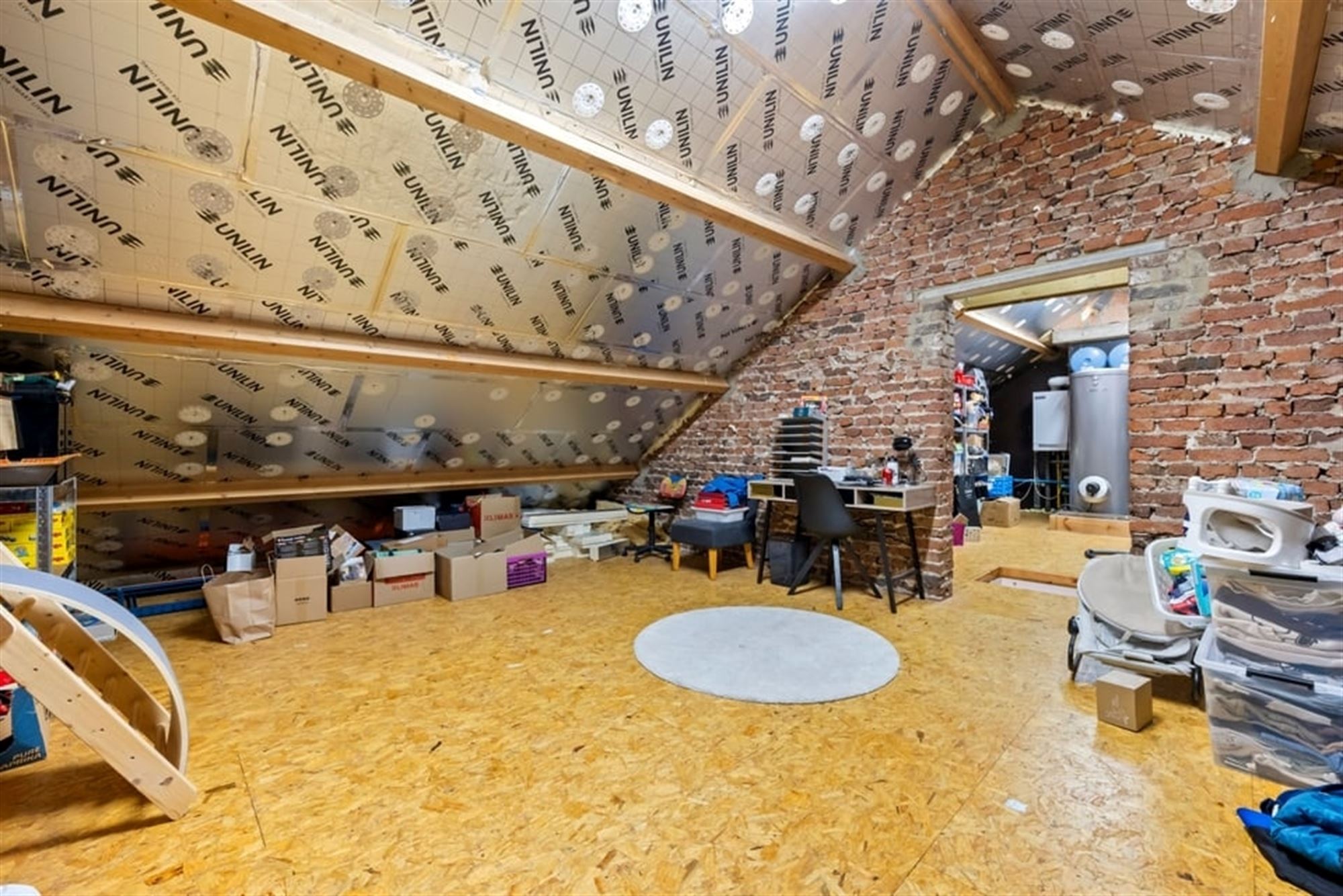 AUTHENTIEKE WONING MET RUIME SCHUUR EN VEEL POTENTIEEL IN TONGEREN  foto 31
