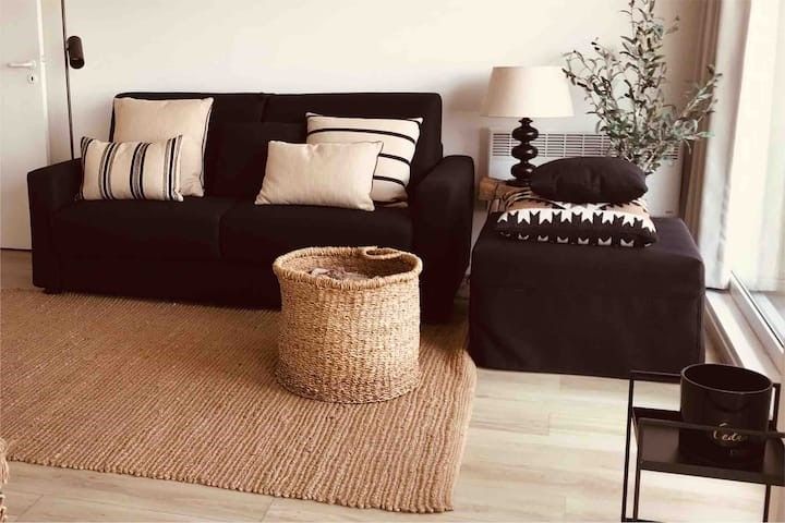 Prachtige zongerichte studio op het 9de verdiep met ruim terras en zicht op zee! foto 4