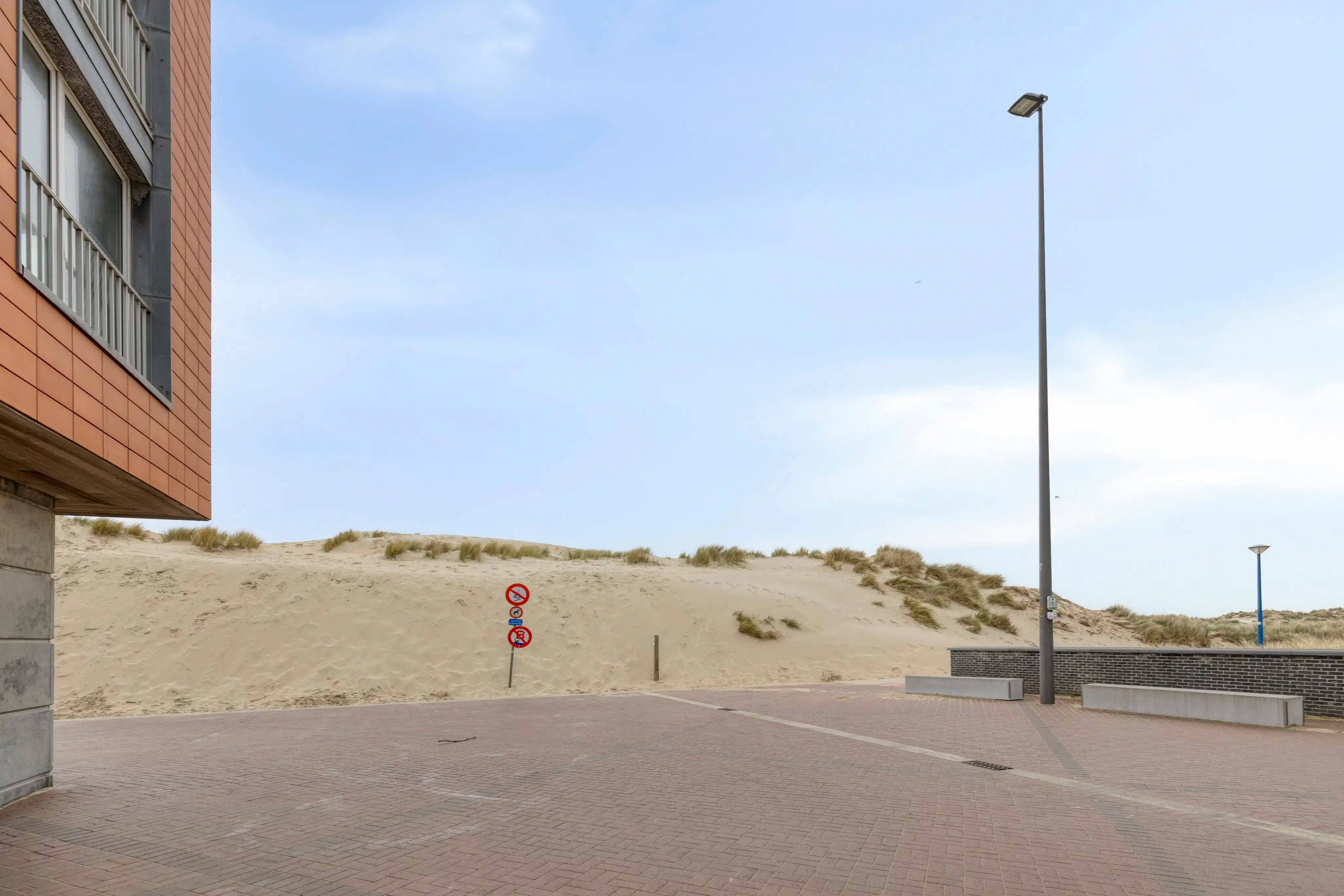 Appartement met drie slaapkamers te koop in Oostduinkerke! foto 17