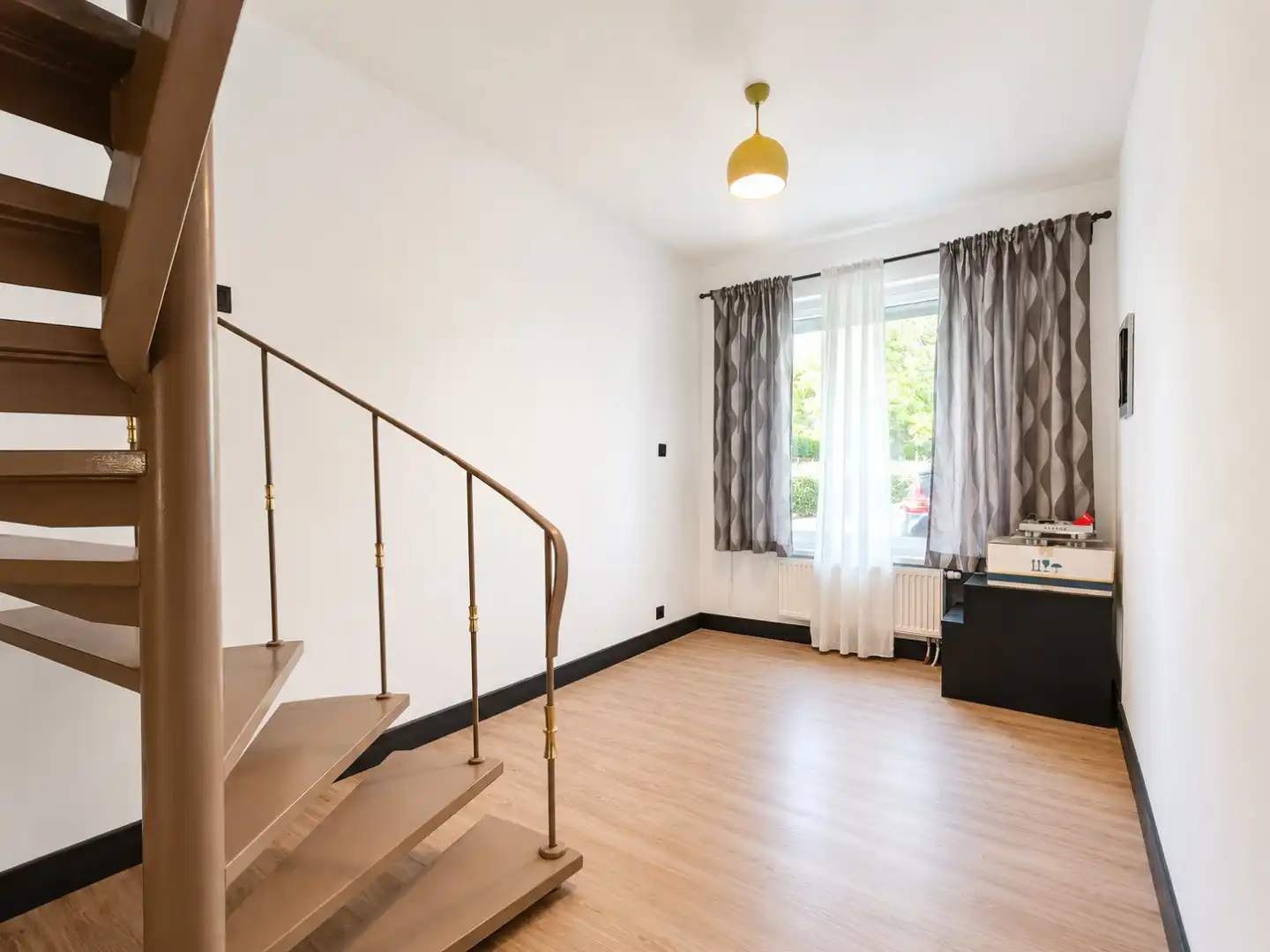 Woning met tuin en zonnepanelen te Lokeren foto 5