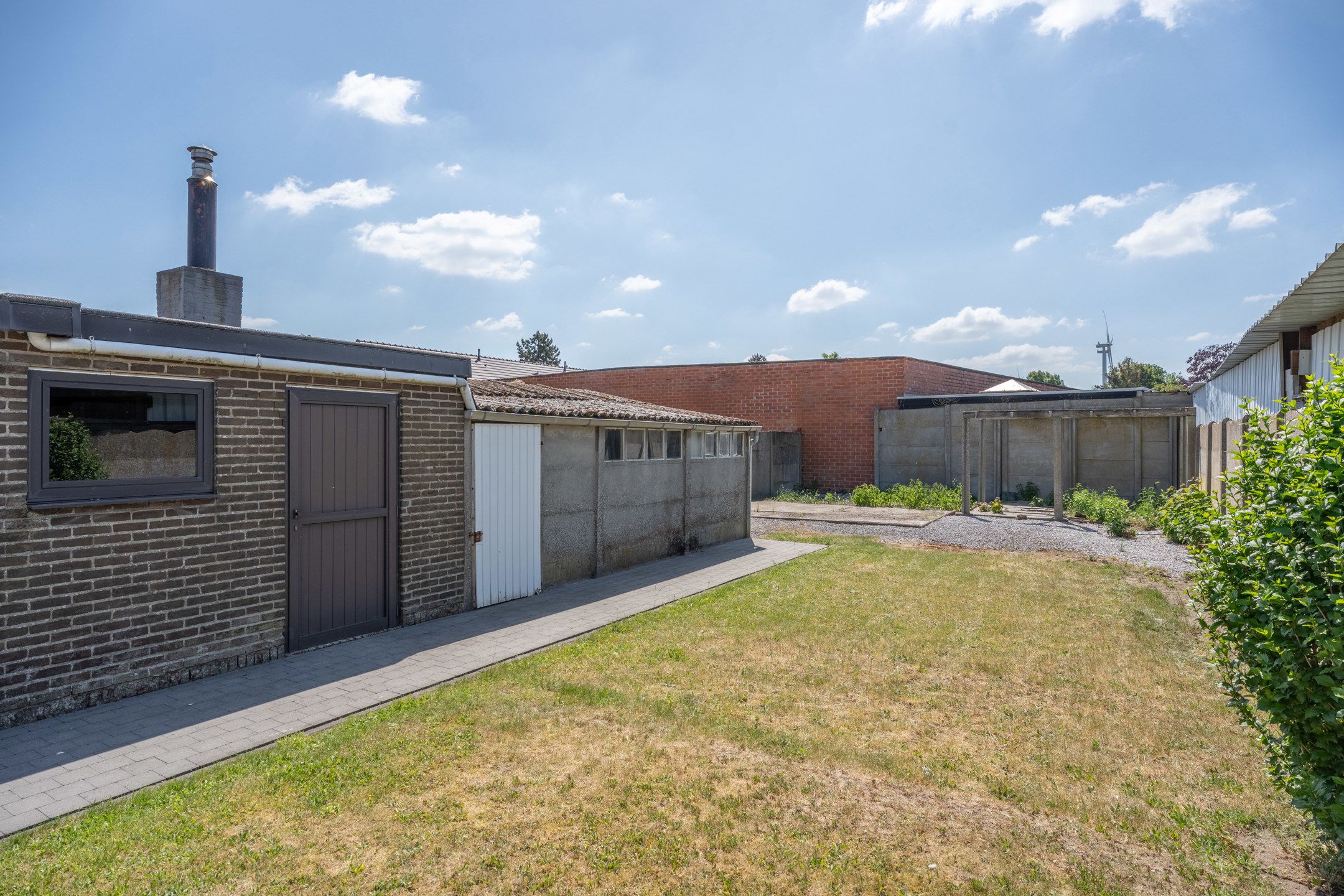 Gezinswoning met 3 slpk's, tuin en garage te Turnhout. foto 12