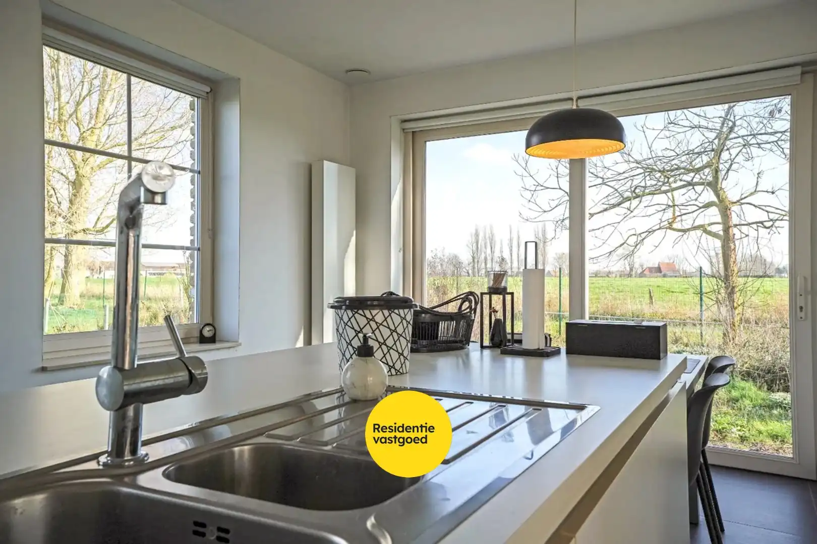 Recente open bebouwing (2019) op een perceel van maar liefst 44.888 m² foto 12