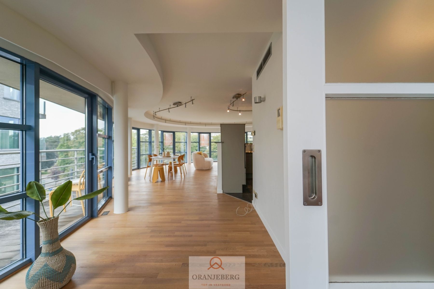 Lichtrijk en ruim appartement (102 m²) met zicht op het Zuidpark, Sint-Pietersabdij, Boekentoren foto 14