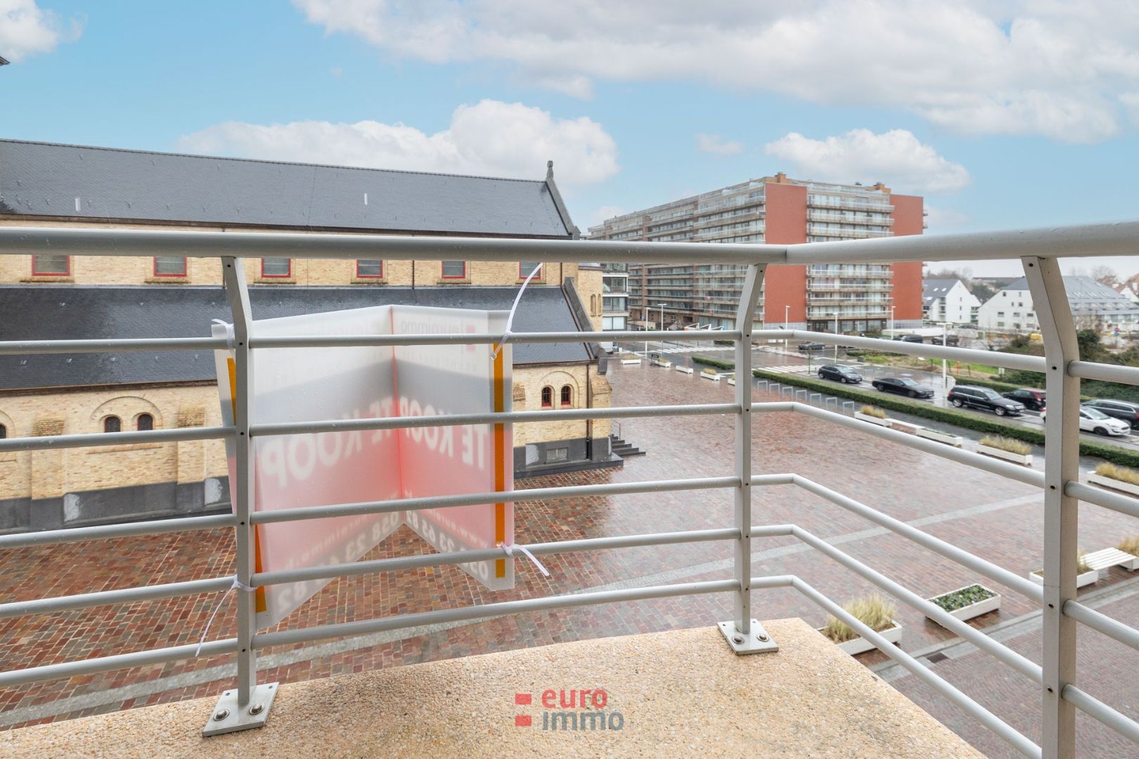 Super gezellig appartement met 1 slaapkamer én zijdelings zeezicht vanop het terras. foto 9