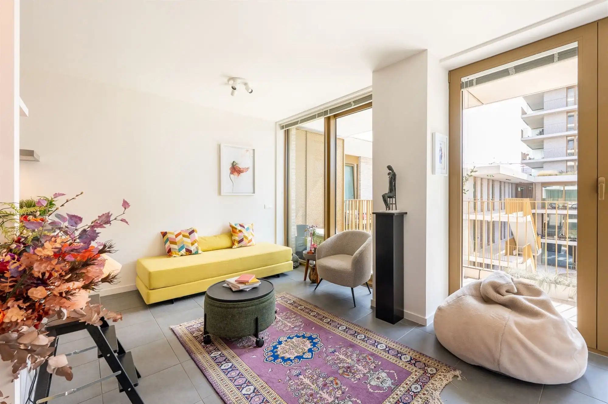 Nieuwbouw studio met ruim terras foto 4