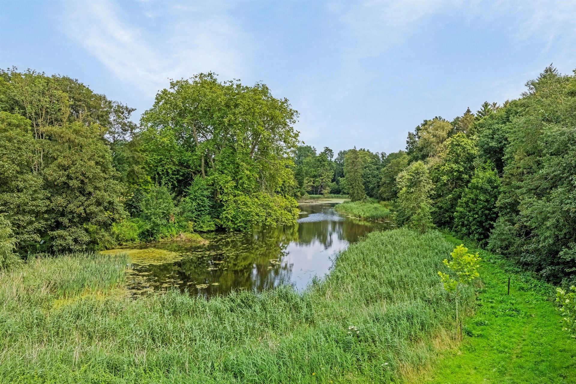 Prachtig gerenoveerde woning in het Kasteel van Neerijse foto 32