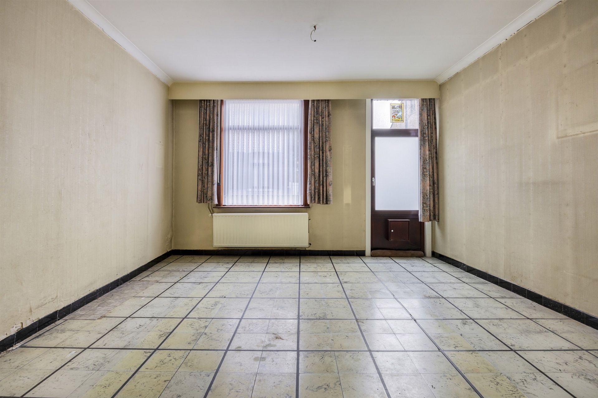 Rustiggelegen woning met atelier en knusse tuin! foto 3