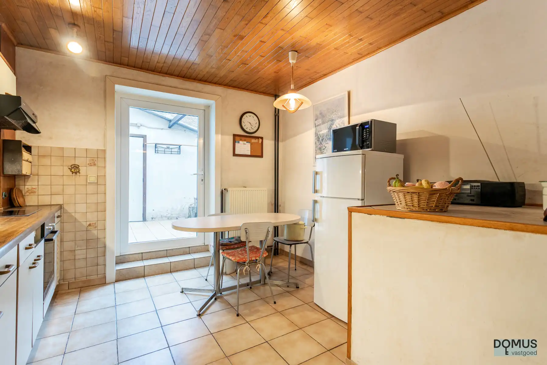 Te renoveren woning met potentieel in het centrum van Meise foto 9