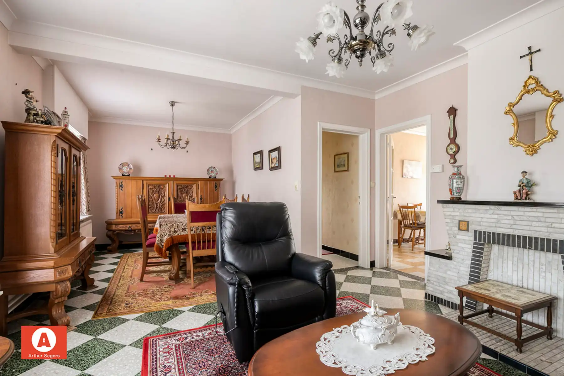 Te renoveren woning in doodlopende straat foto 5
