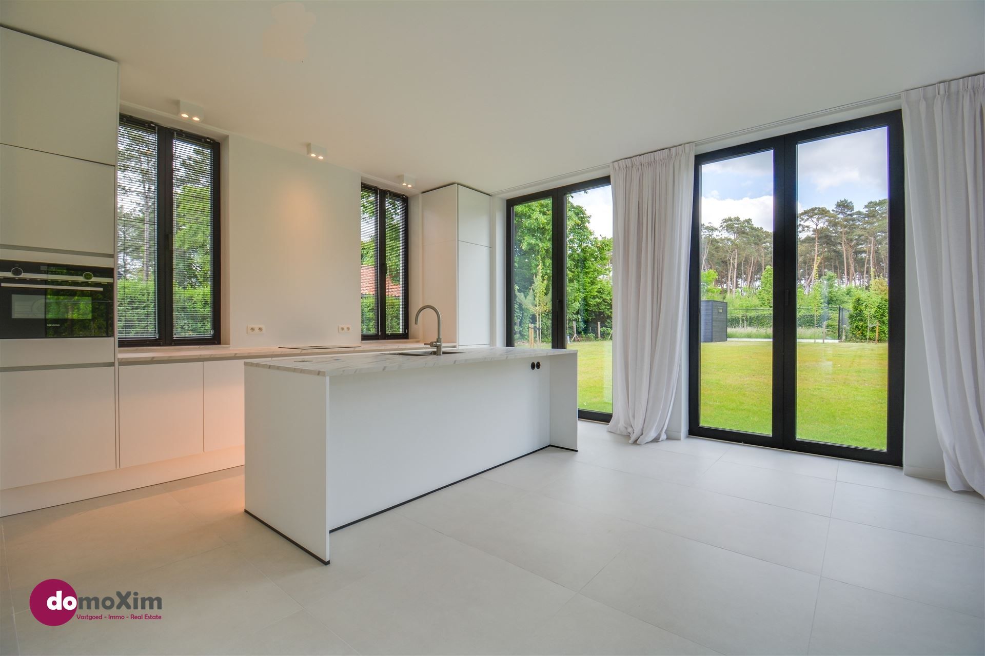 Unieke nieuwbouw villa gelegen op een rustige locatie in Bonheiden foto 11