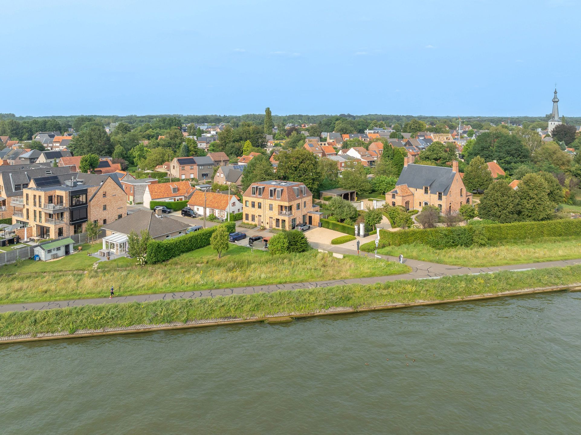 Exclusieve Pastorijwoning met Prachtig Uitzicht op 't Kanaal foto 26