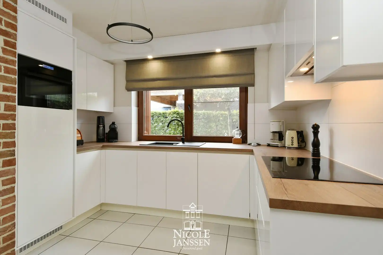 Vrijstaande gezinswoning foto 10