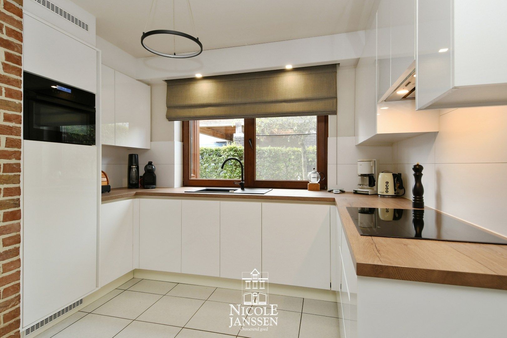 Vrijstaande gezinswoning foto 10