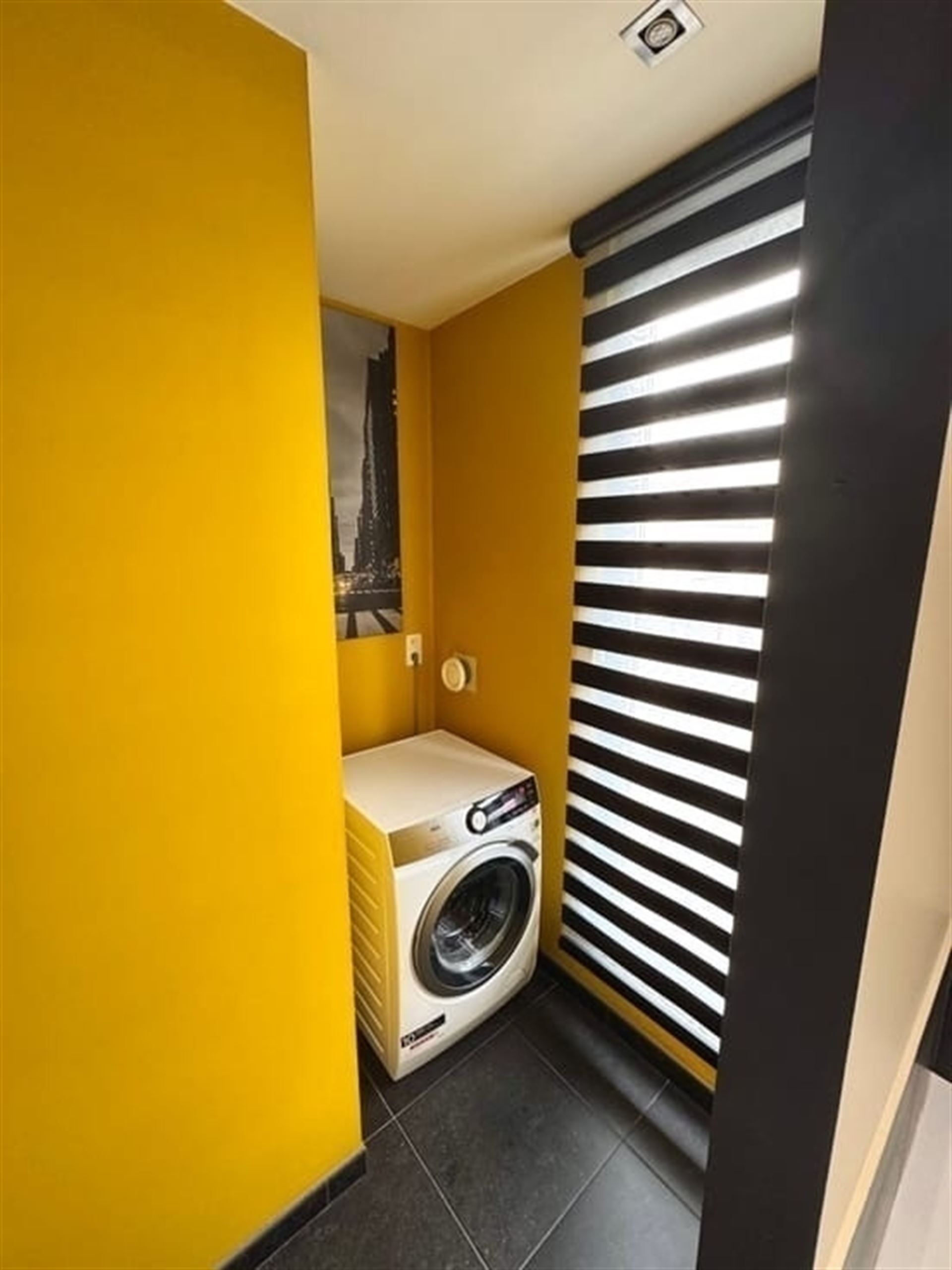 volledig vernieuwe woning nabij het centrum! foto 16