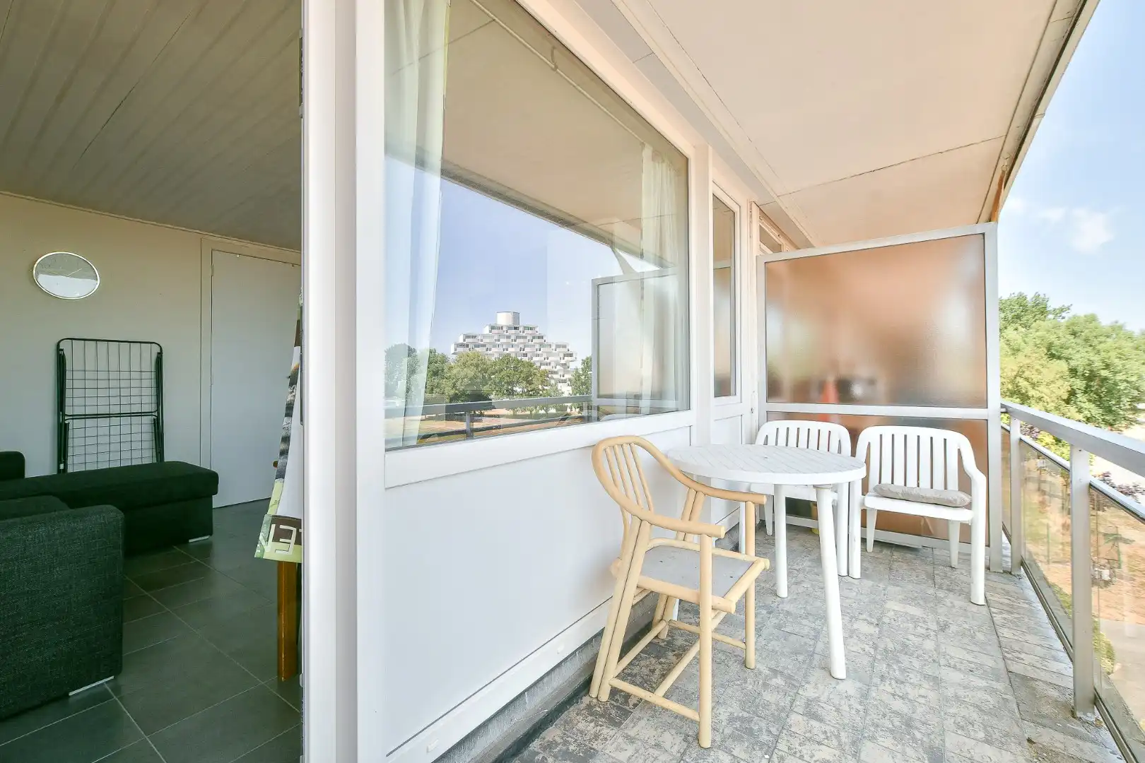 Instapklaar éénslaapkamerappartement met terras in Park Atlantis te De Haan foto 7
