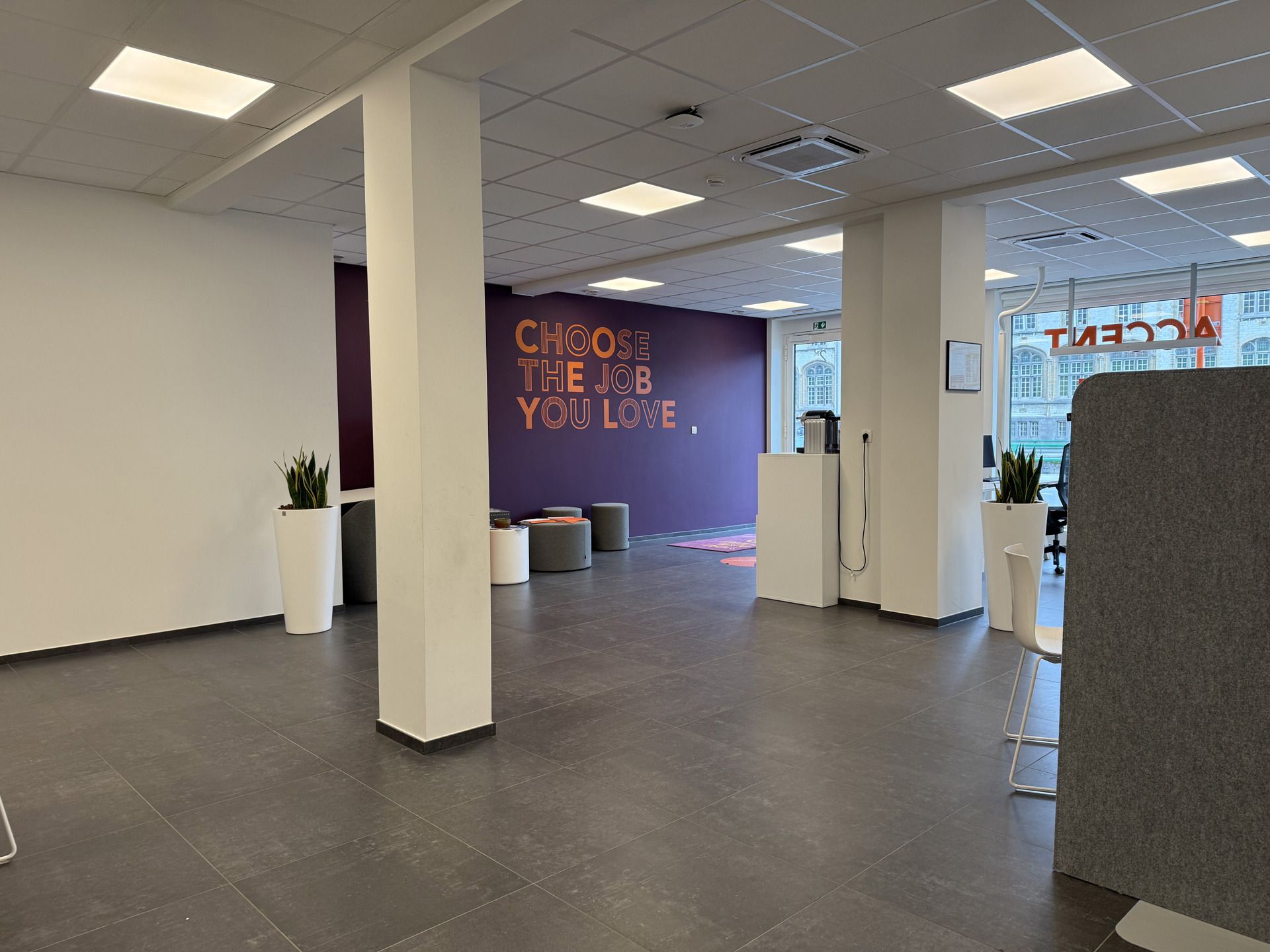 Instapklare open kantoorruimte vlak aan de Schelde foto 7