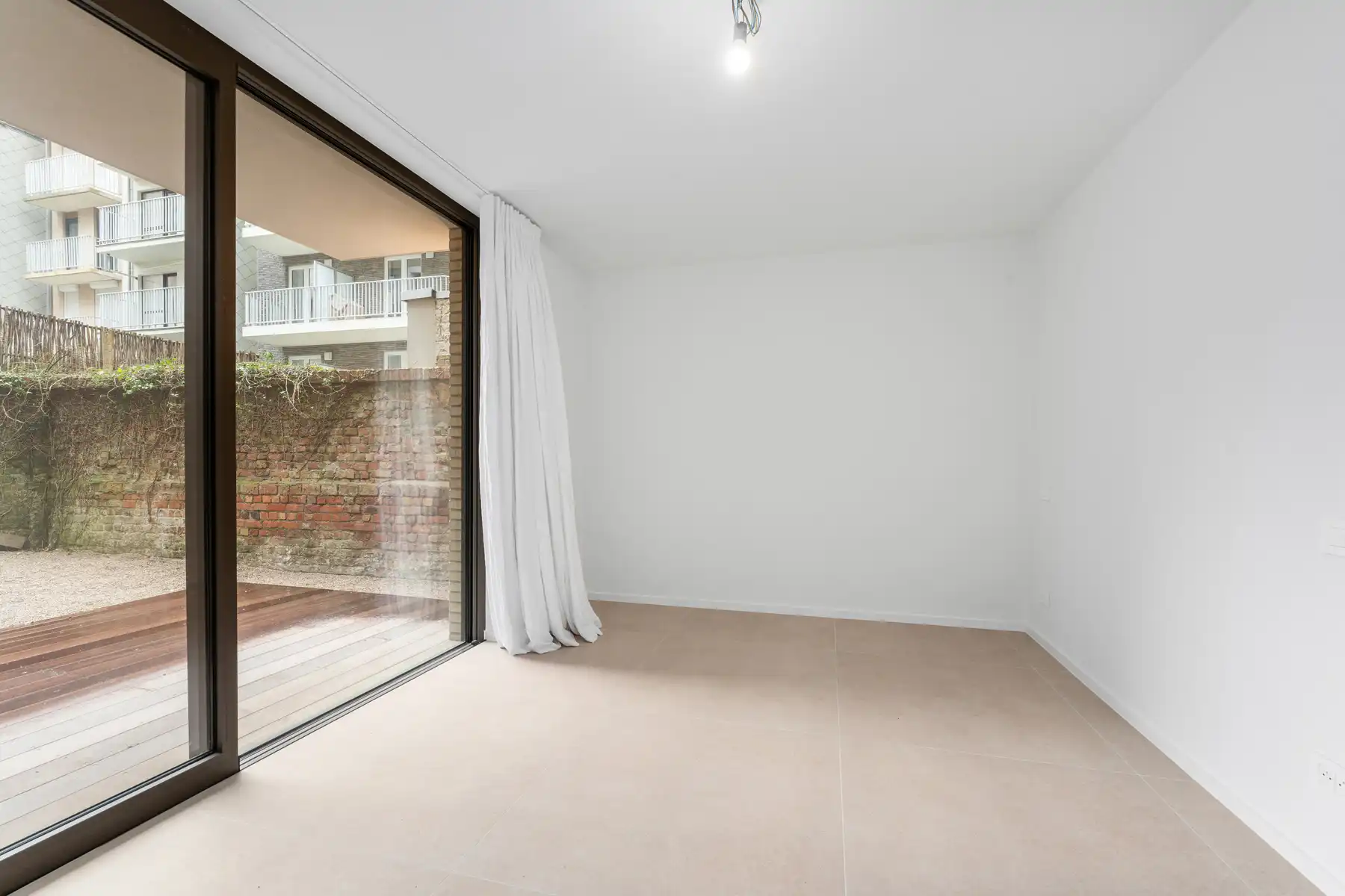 Lichtrijk duplexappartement aan zee foto 12