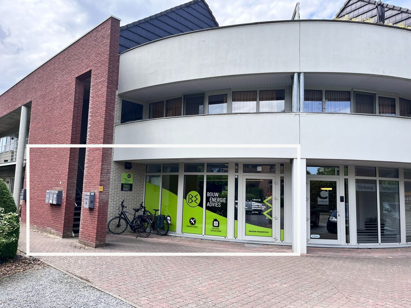 Ingerichte kantoorruimte foto {{pictureIndex}}