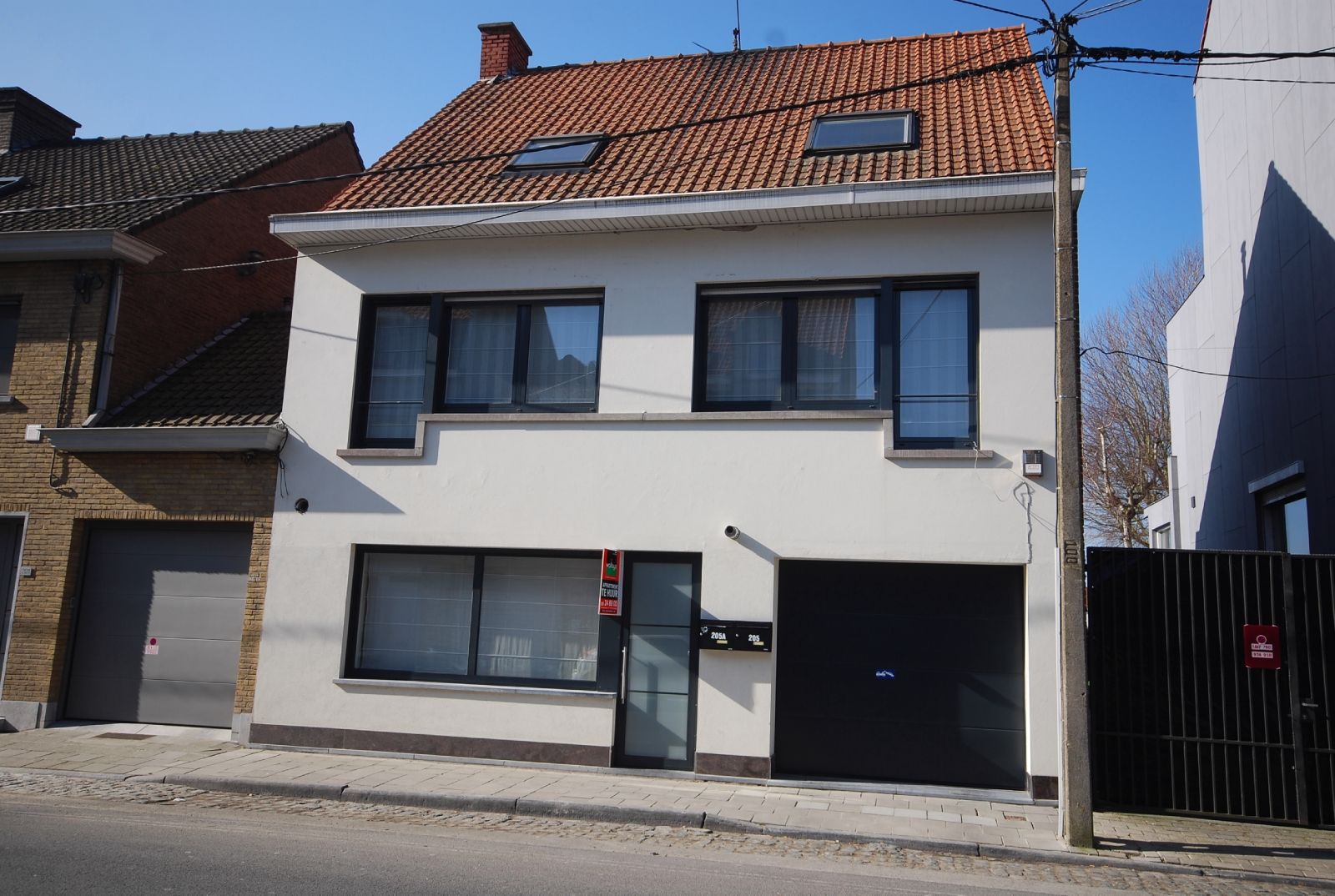 OPBRENGSTEIGENDOM MOMENTEEL BESTAANDE UIT 2 APPARTEMENTEN foto {{pictureIndex}}