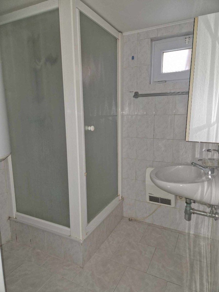 Rijwoning met twee slaapkamers in Lede foto 7
