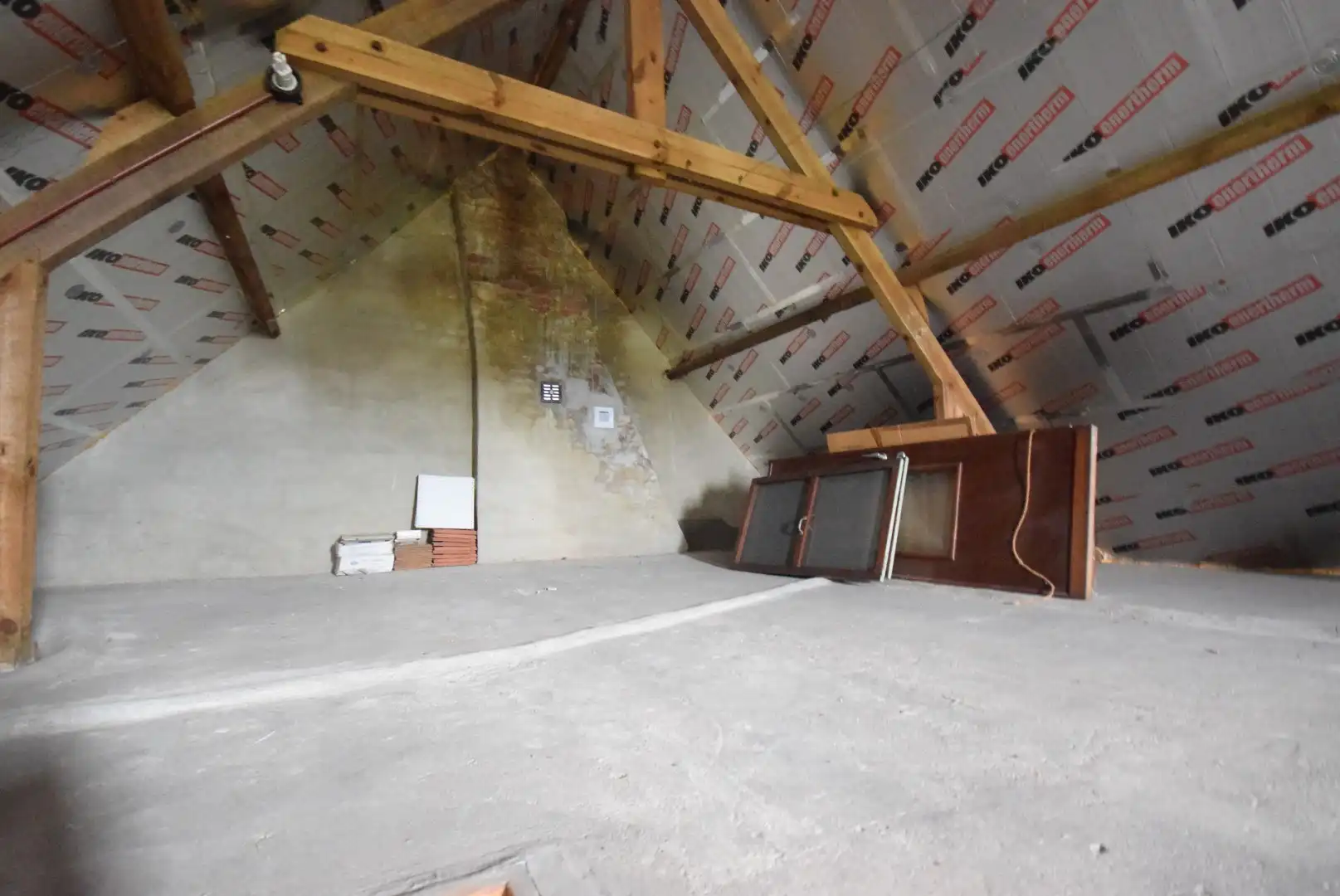 Charmante burgerwoning met authentieke uitstraling en vlotte bereikbaarheid te huur in Ardooie foto 12