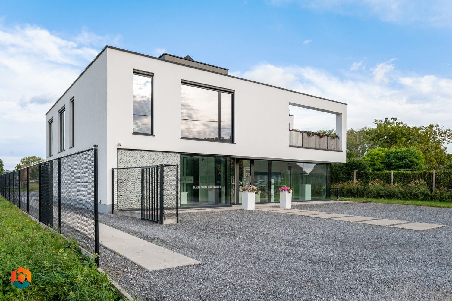 Exclusieve moderne villa met handelsruimte te Schriek foto 37