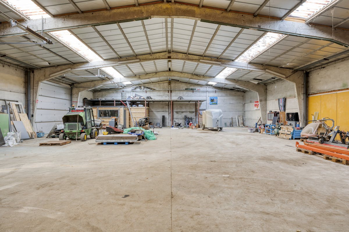 Magazijn met woonst en burelen in Adegem (Maldegem) foto 18