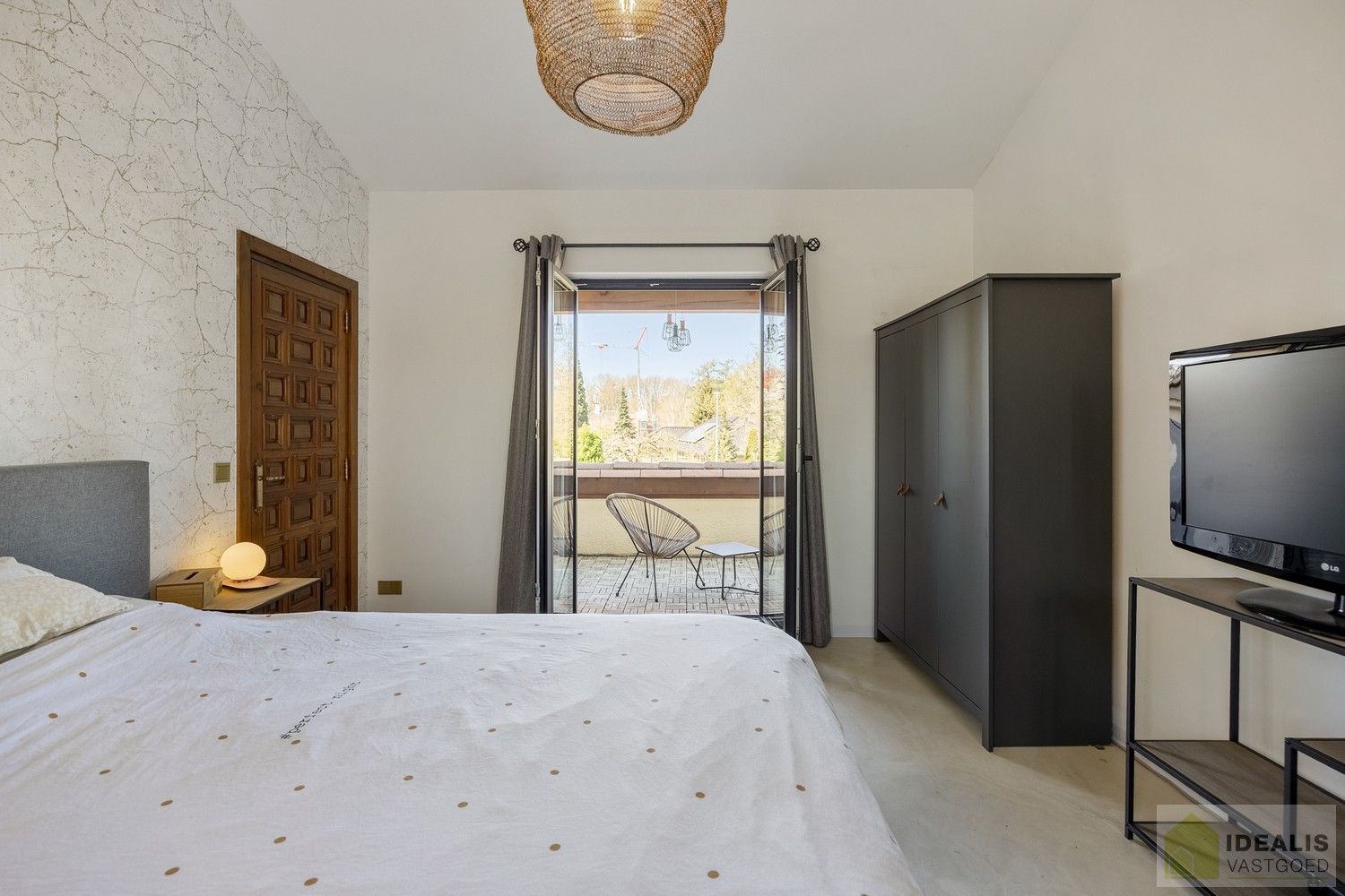 SCHITTERENDE VILLA OMRINGD DOOR PRACHTIGE TUIN MET EEN ZUIDERSE TOETS! foto 42
