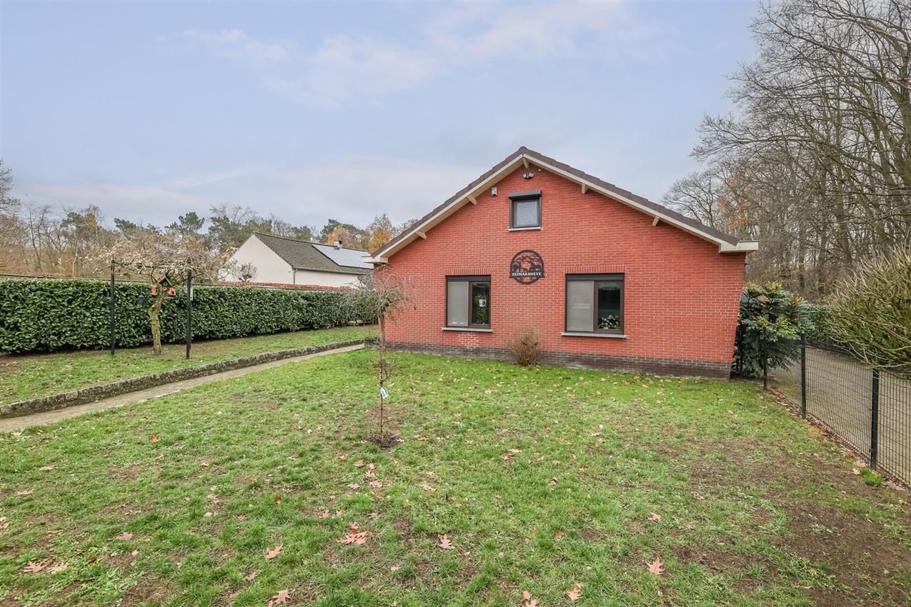 Rustig gelegen woning met weiland en stallen foto 37