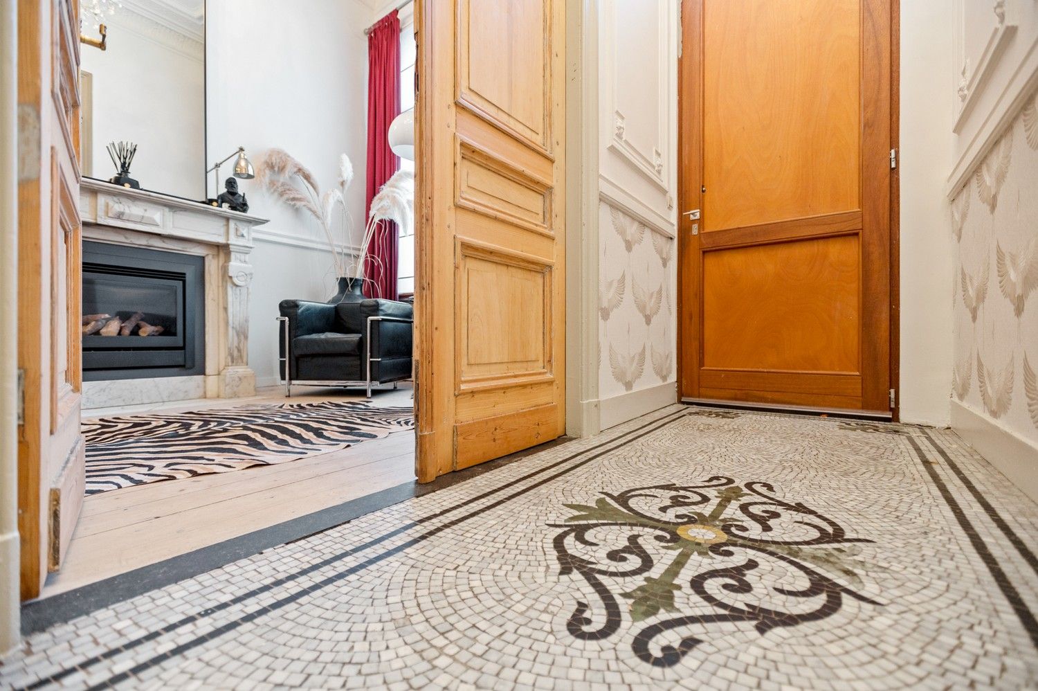 Prachtig herenhuis met 4 slaapkamers en tuin in Wijnegem! foto 4