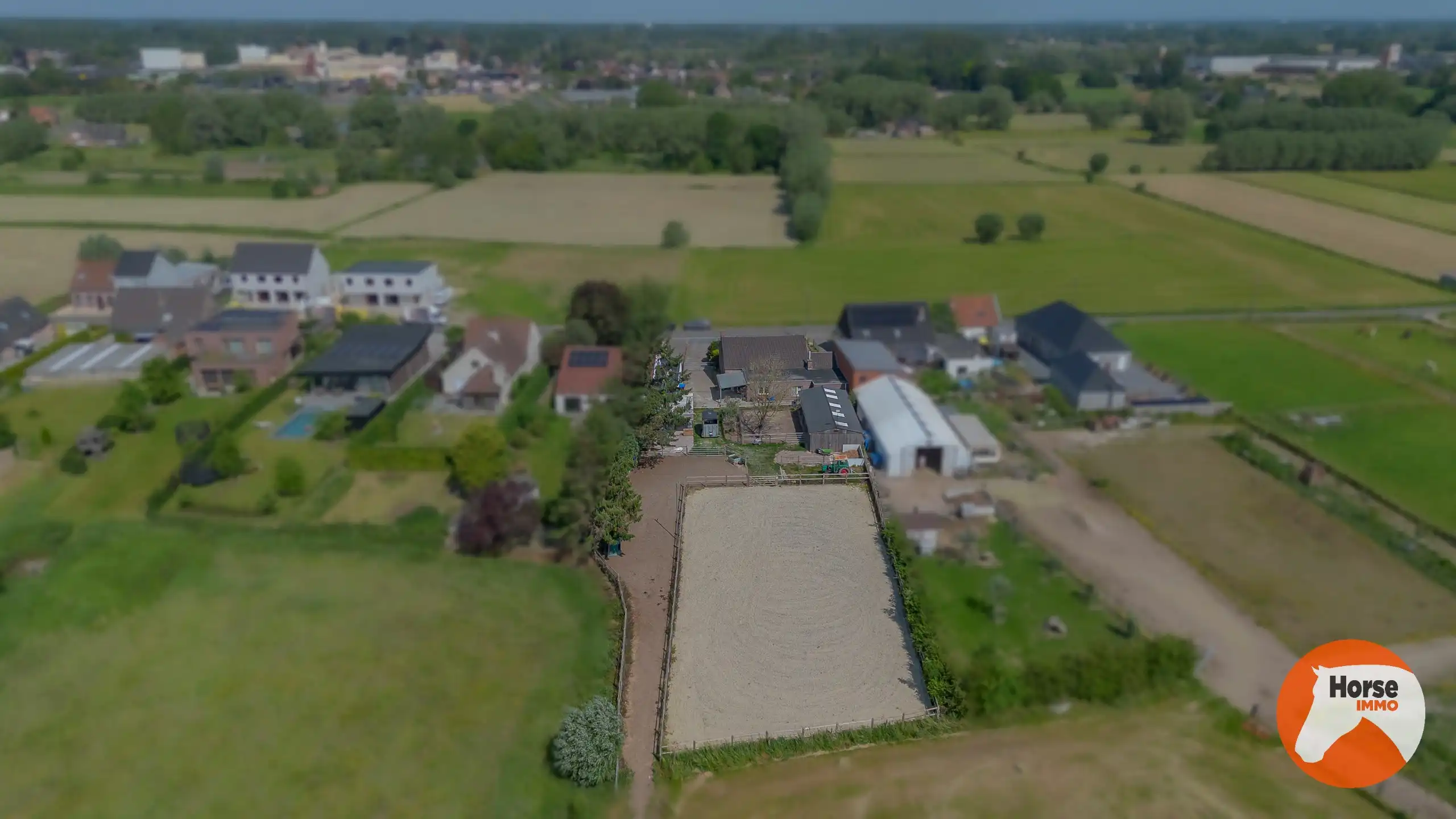 LEBBEKE - Charmante woning met paardenaccommodatie. foto 29