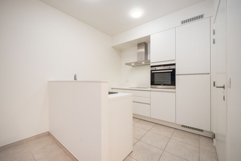 Roeselare- energiezuinig appartement op toplocatie foto 5