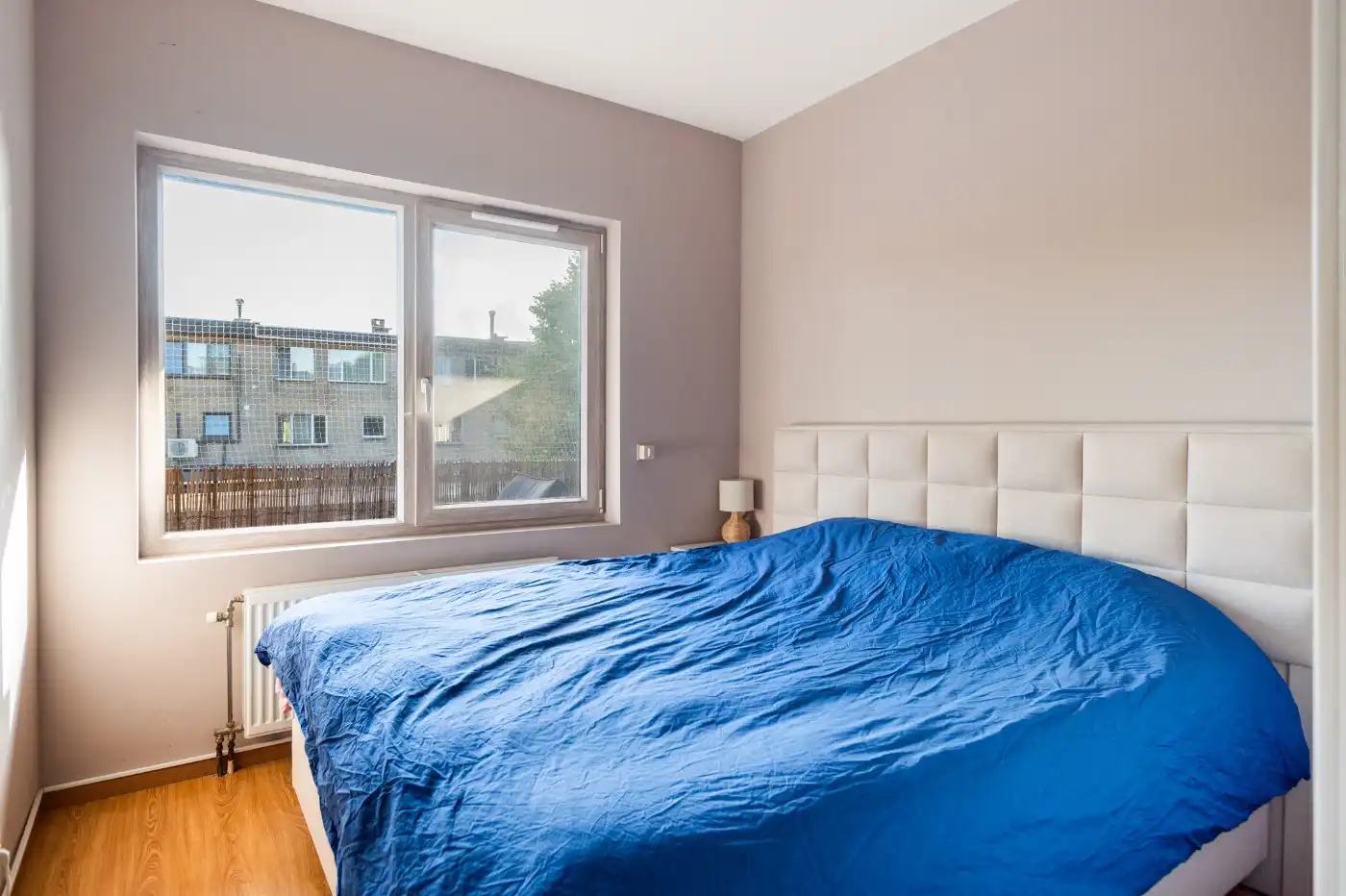 Instapklaar app. op 1e verd. met 2 slpk., balkon en garagebox foto 10