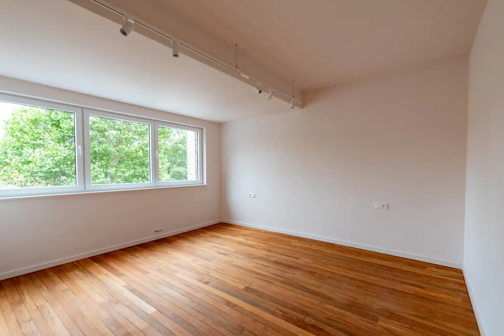 Gerenoveerde Kantoorunits in Statig Herenhuis  foto 3