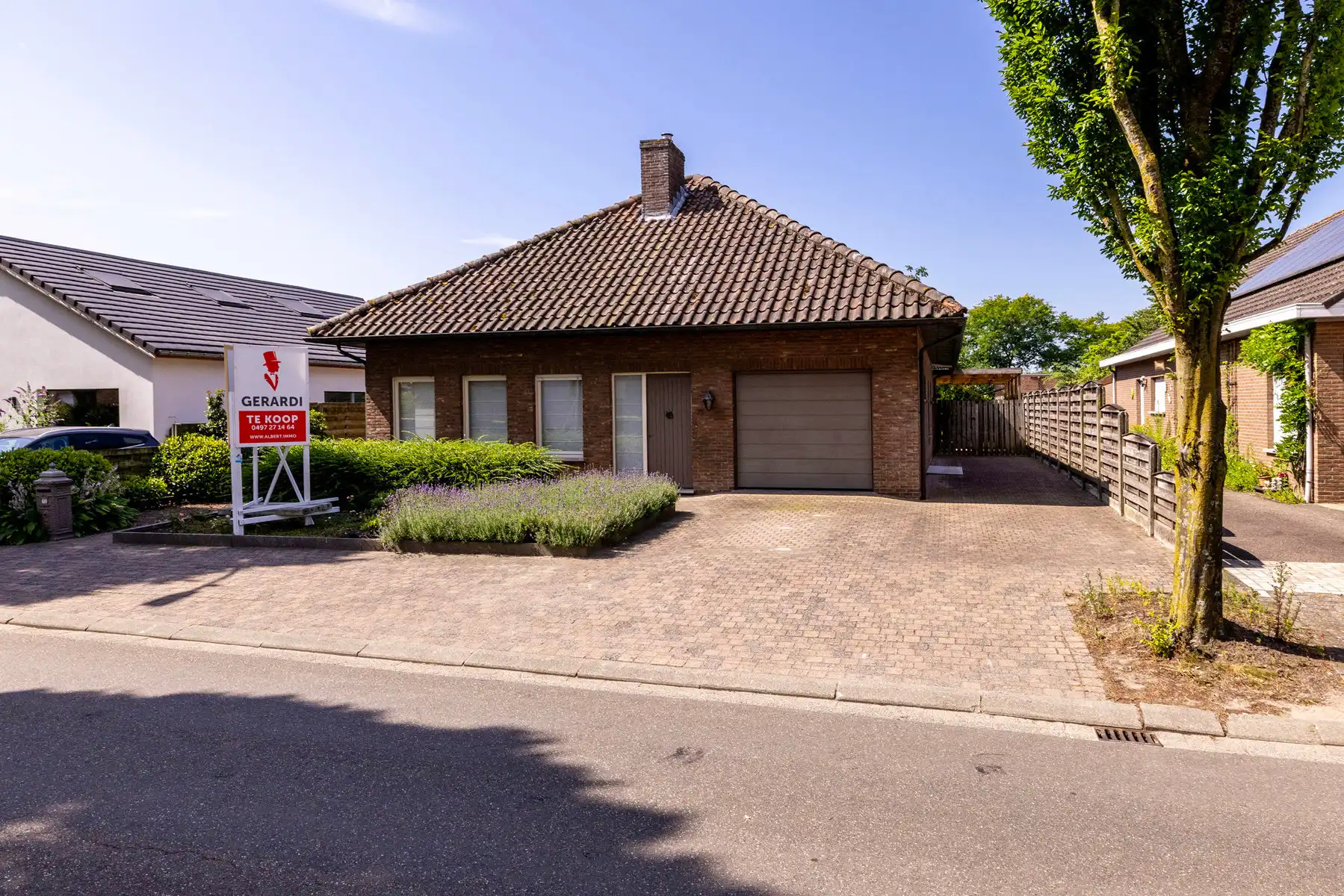Rustig gelegen, instapklare woning met 3/4 slpks op 901m2  foto {{pictureIndex}}