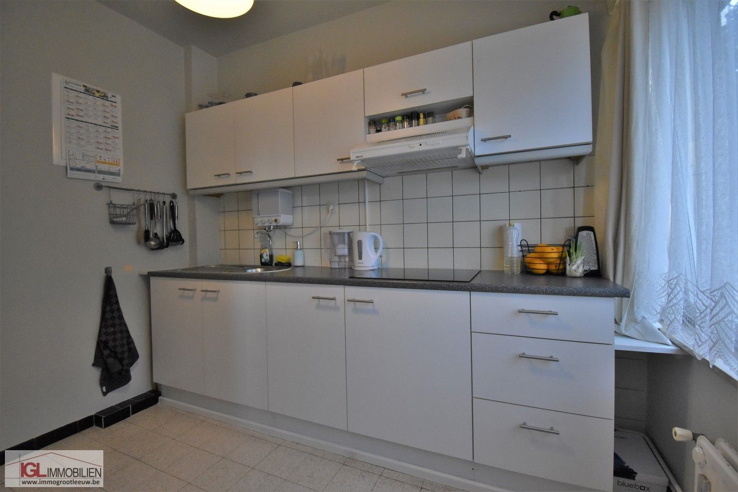 Goed gelegen gerenoveerd tweekamerappartement te centrum Sint-Pieters-Leeuw! foto 5