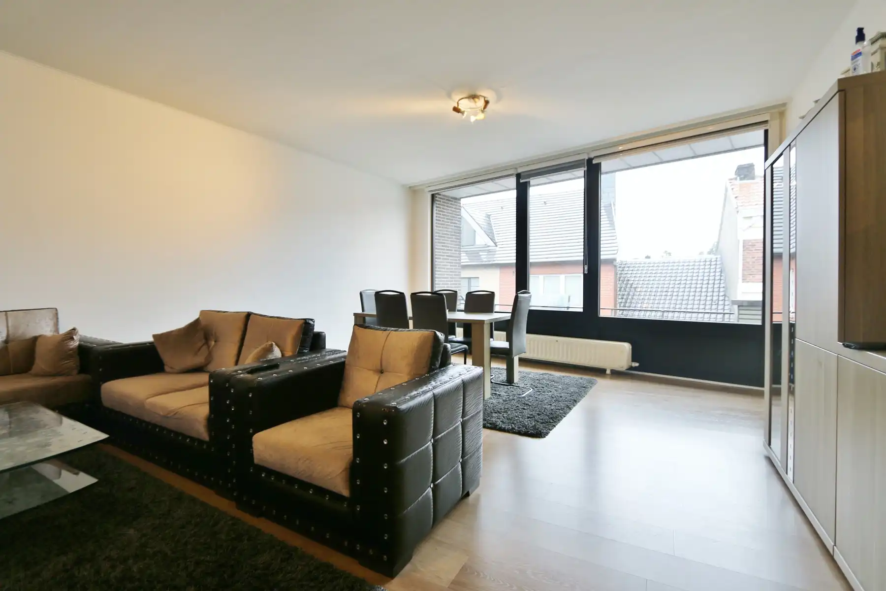 CENTRUM STAD - RUIM APPARTEMENT - 2 tot 3 SLK foto 3