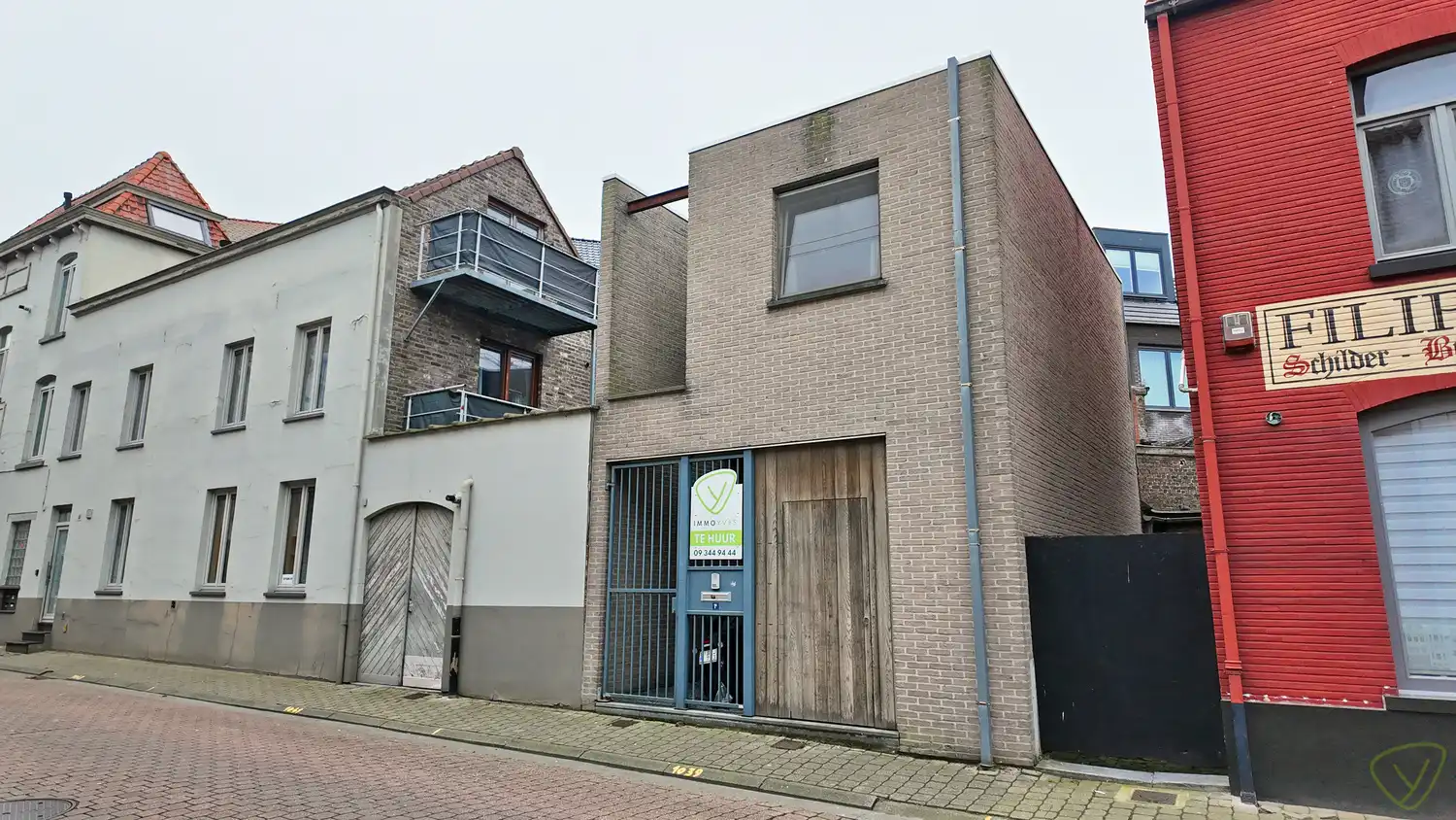 Gezellig duplex appartement nabij het station van Eeklo! foto 2