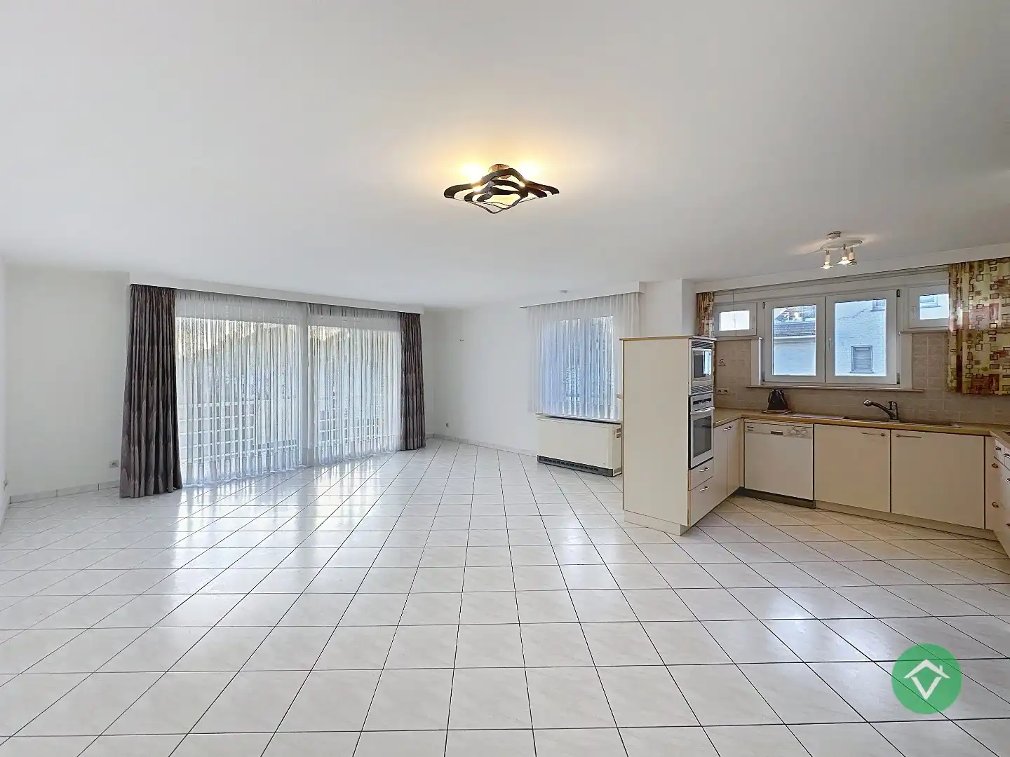 Zonnig 2-slaapkamerappartement op topligging in Middelkerke foto 2