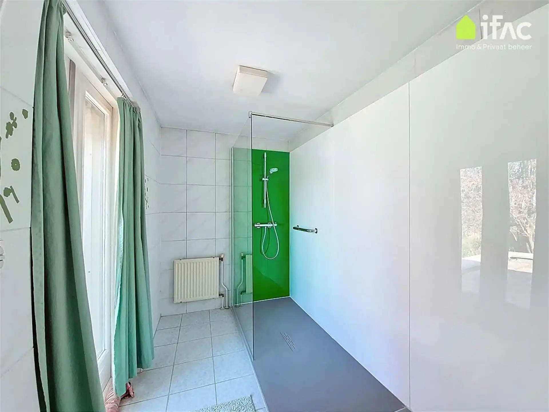 Rustig gelegen villa met atelier ±60m² op 10,25a foto 27