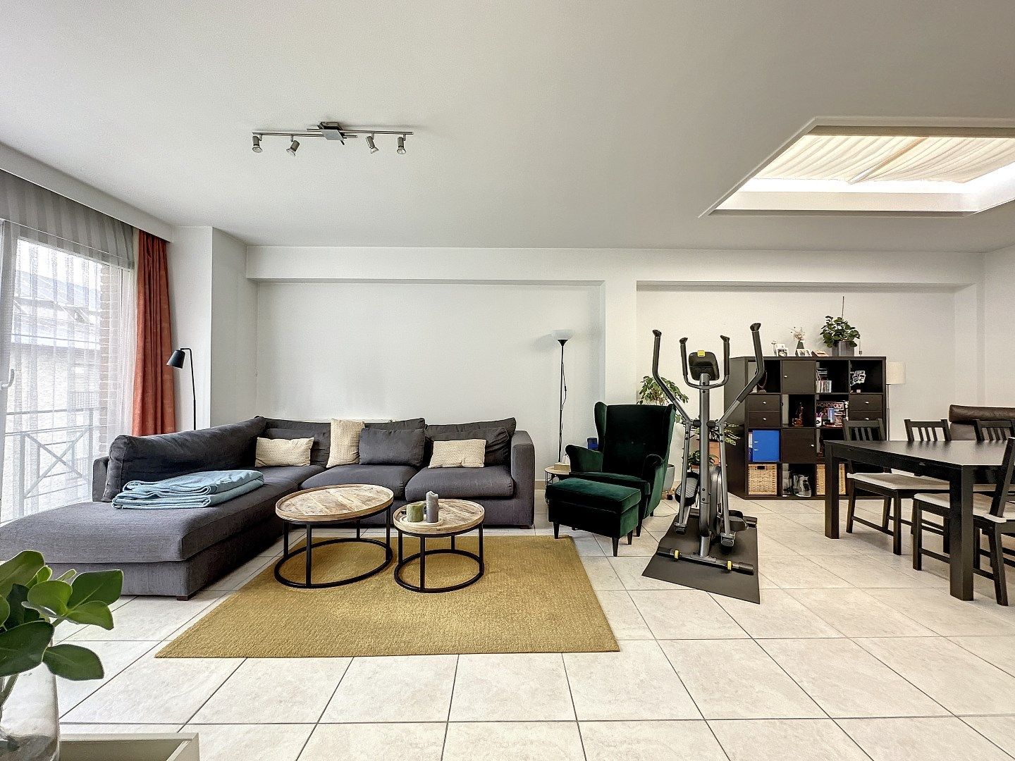 Ruim, lichtrijk appartement nabij centrum Leuven! foto 4