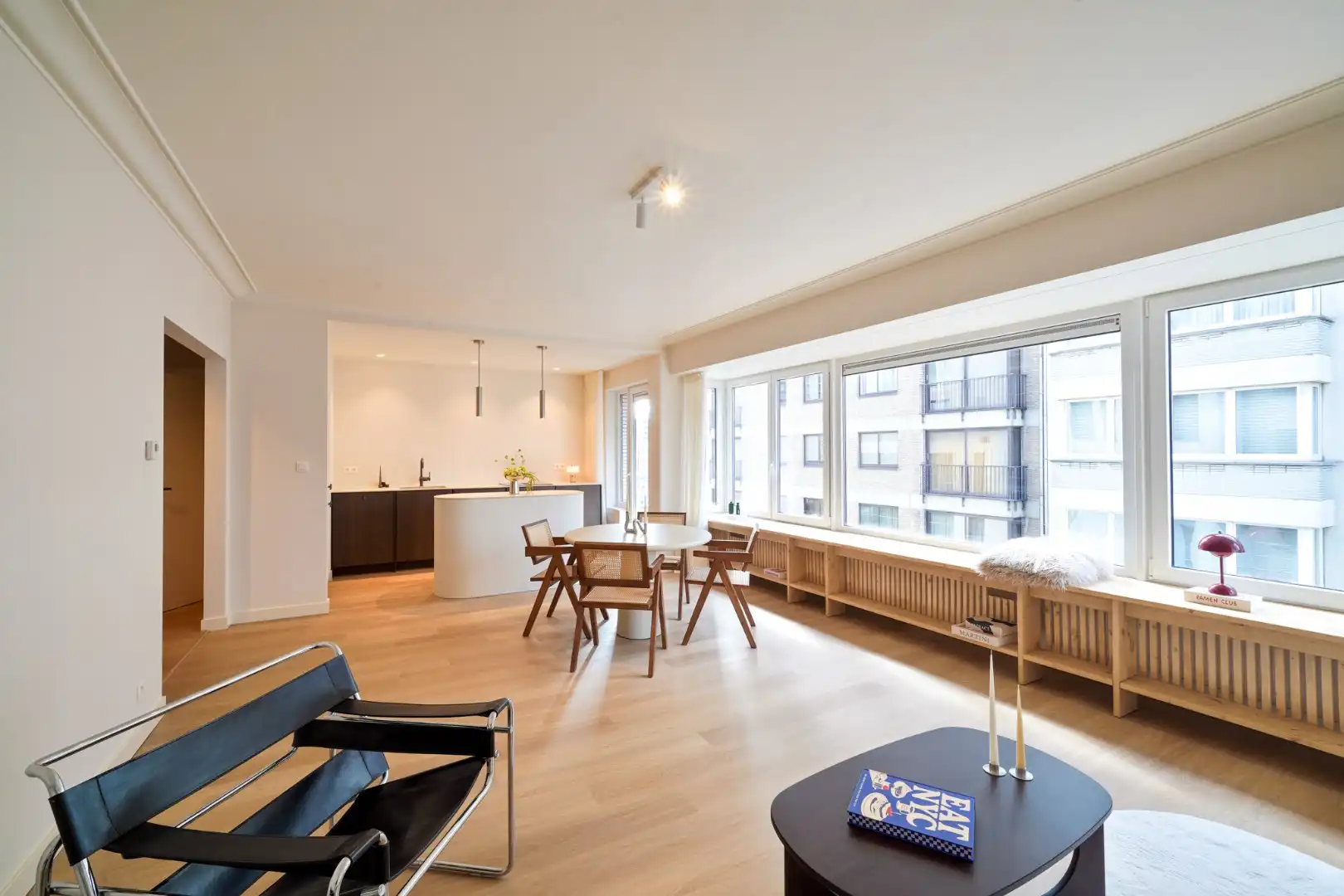 Luxueus gerenoveerd 3-slpk-appartement in hartje Oostende foto 4