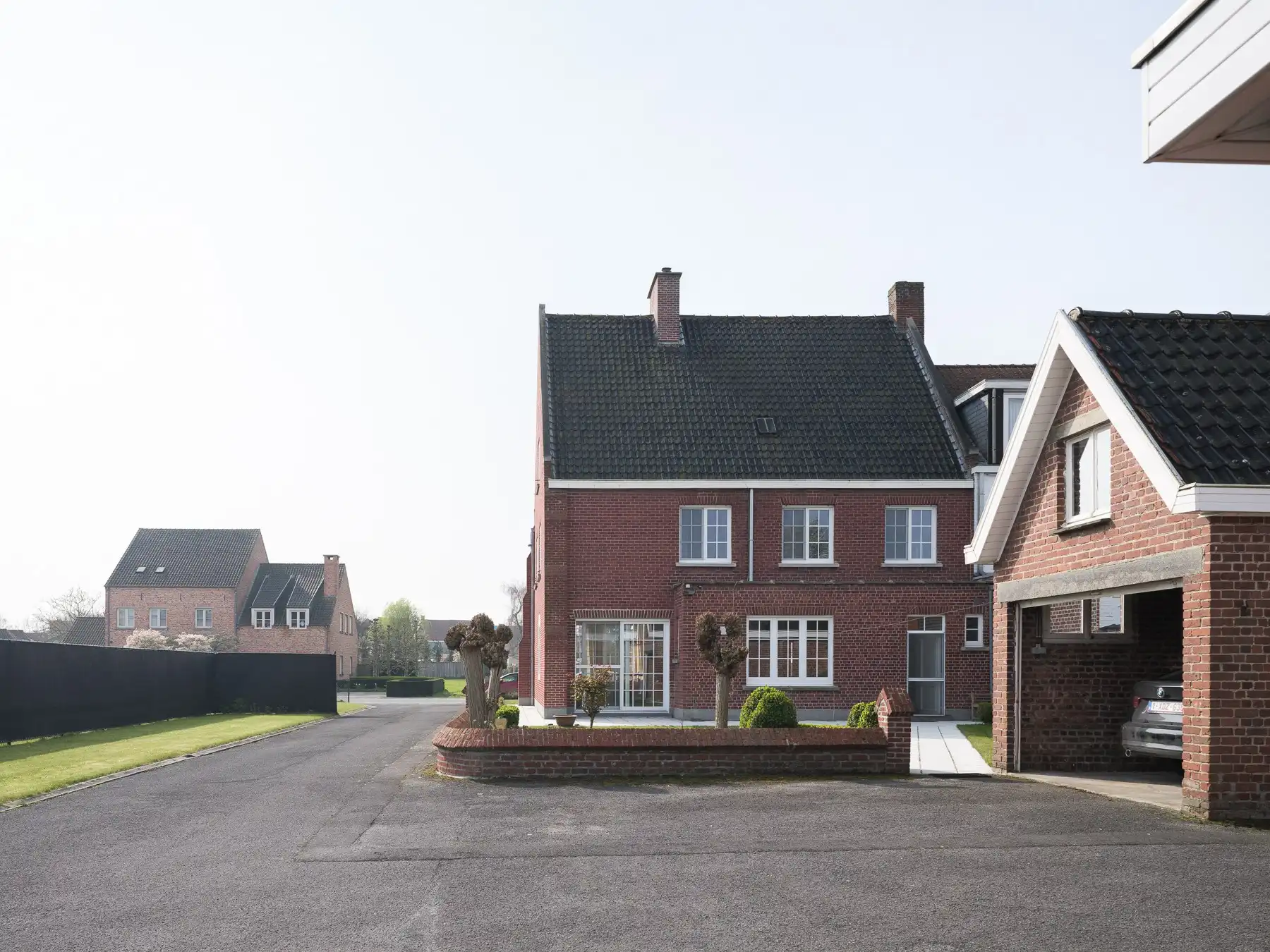Halfopen herenhuis met loods en uitzonderlijk veel potentieel. foto 4